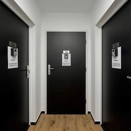 Modern With Parking Kepa Mieszczanska By Renters ヴロツワフ