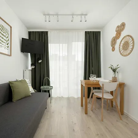 Modern With Parking Kepa Mieszczanska By Renters ヴロツワフ