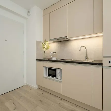 Modern With Parking Kepa Mieszczanska By Renters アパート